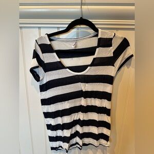 SPLENDID Ladies Woman’s Size XS White & Black STRIPED Short Sleeve Tee S…